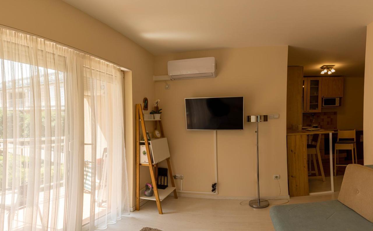 Appartement Aranypart Apartman à Siófok Extérieur photo
