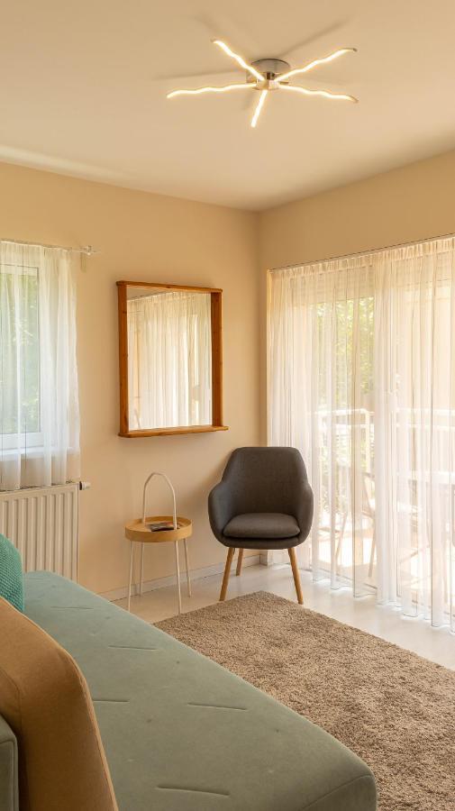 Appartement Aranypart Apartman à Siófok Extérieur photo